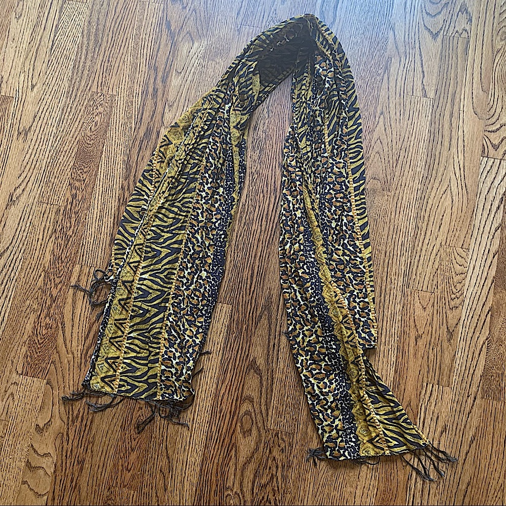 Mi Luna animal print scarf